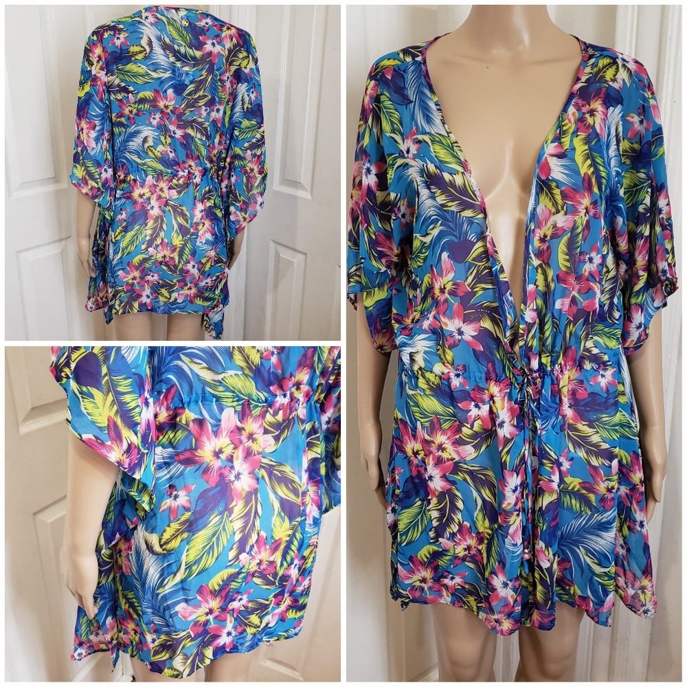 NEW! Tropical Floral Print Swim Cover Up - M